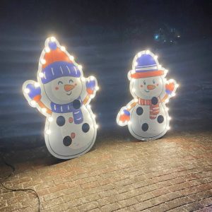 Аттракцион "Снеговики"