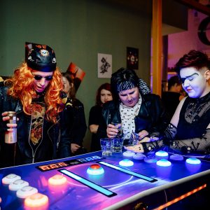 Аттракцион "Кнопочный бой"