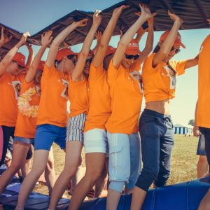 Аттракцион "Командные гусеницы"