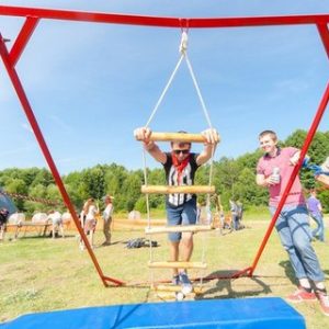 Аттракцион "Пьяная лестница"