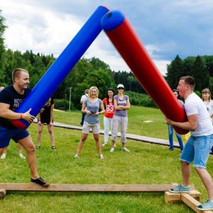 Аттракцион "Бои на бабуках"