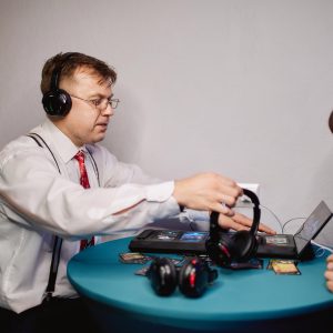 Аттракцион " Создай хит"