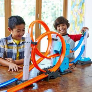 Аттракцион "Hot Wheels"